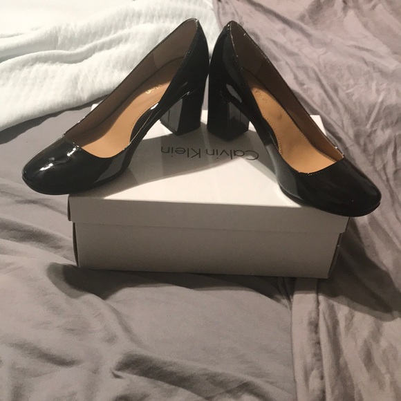 Calvin Klein Cirilla Patent Leather - Picture 1 of 4